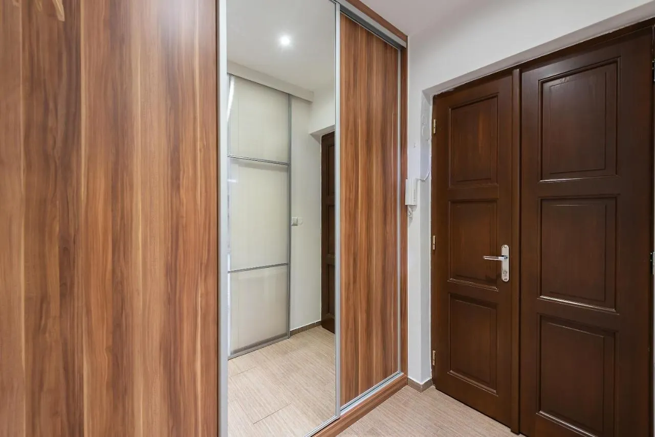 Apartament 10 Min City Centre 5 People Apartment, Free Coffee Praga